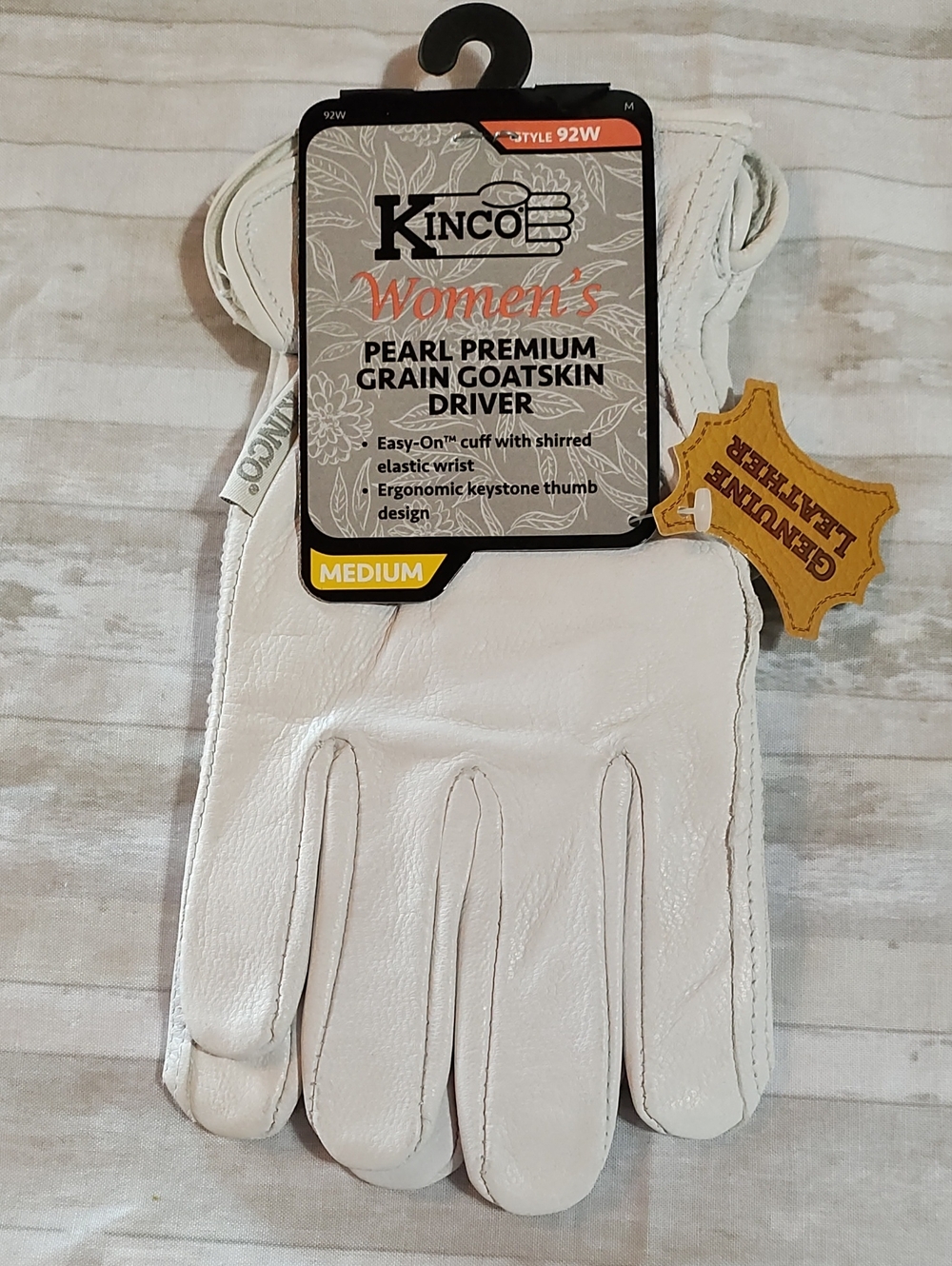 Kinco Women's Pearl Premium Grain Goatskin Driver Gloves - White, Medium